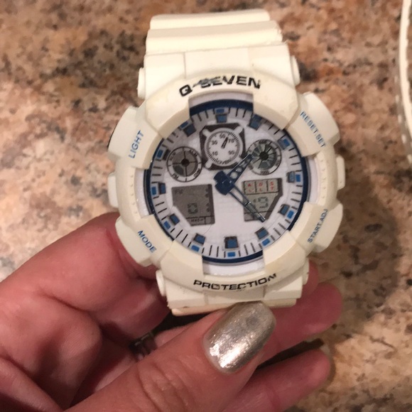 G seven watch - Picture 1 of 1